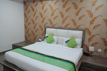 Parkside   Hotel Trance