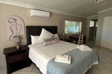 پانسیون 9 Wena Ave Guesthouse