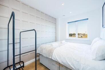 پانسیون Beautiful Large Rooms In Ashford