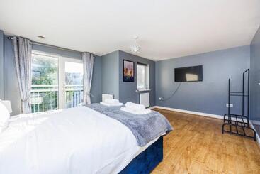پانسیون Beautiful Large Rooms In Ashford