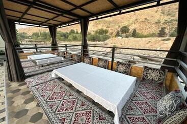 پانسیون Dushanbe Varzob Villa