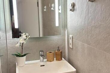 پانسیون Green Paradise & Cozy Retreat Salzburg With Free Parking