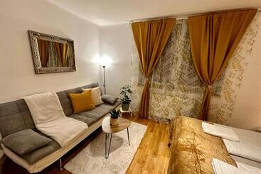 پانسیون Green Paradise & Cozy Retreat Salzburg With Free Parking