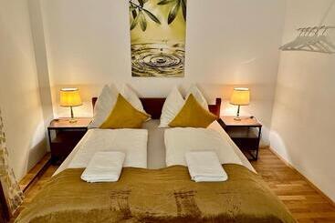پانسیون Green Paradise & Cozy Retreat Salzburg With Free Parking