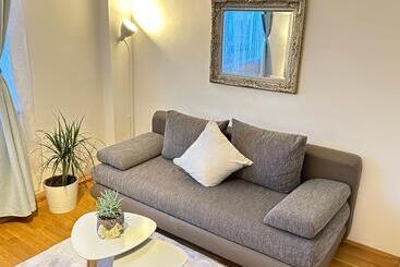 پانسیون Green Paradise & Cozy Retreat Salzburg With Free Parking