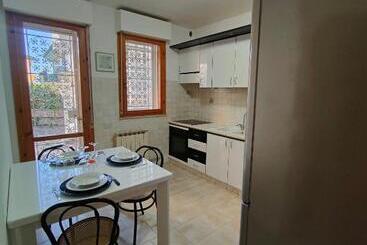 پانسیون Villa Con Piscina