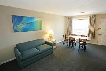 Aloha Oceanfront Motel