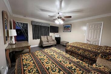 Flamingo Motel Oxnard