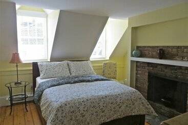 هتل Atlantic Light Inn
