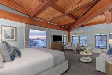 Hotel Boston Yacht Haven