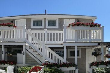 Hotel Dyer's Beach House