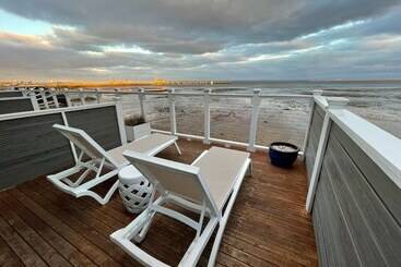 Hotel Dyer's Beach House