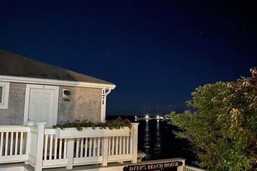 Hotel Dyer's Beach House