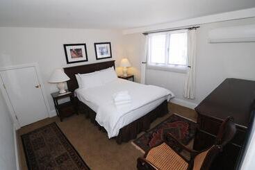 Hotel Dyer's Beach House
