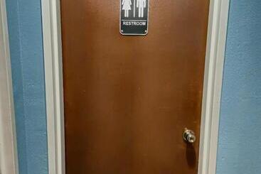 هتل European Hostel