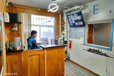 هتل European Hostel