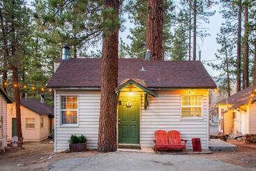 هتل Lakewood Cabins