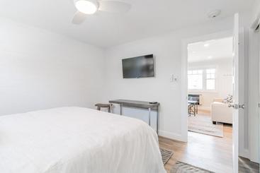 هتل Lighthouse Suites At Pine Point