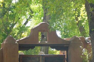 هتل Mabel Dodge Luhan House