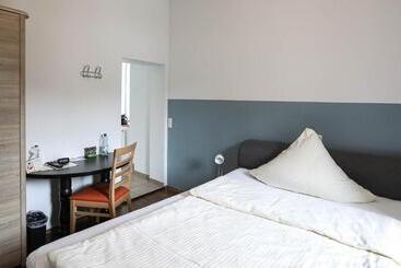 Hotel Pension Leonardo