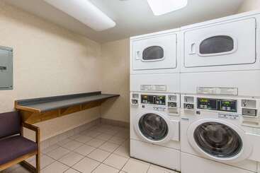 فندق Quality Inn & Suites University Area