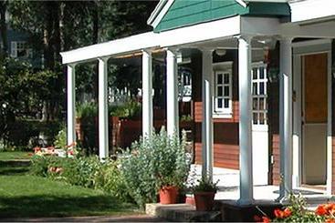 هتل Secret Garden Bed And Breakfast