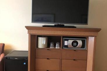 هتل Soaring Eagle Casino And Resor