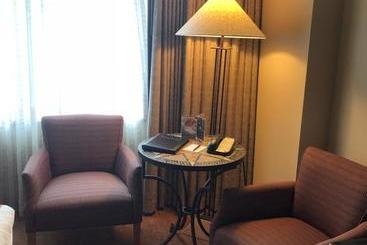 هتل Soaring Eagle Casino And Resor