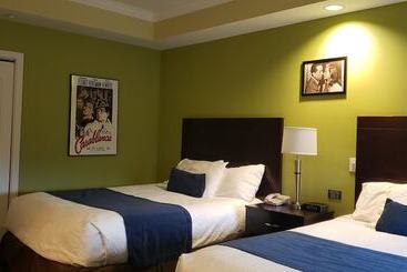 هتل Starlight Inn