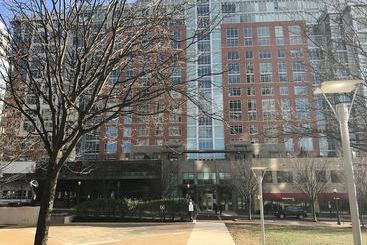 ホテル The Avant At Reston Town Center