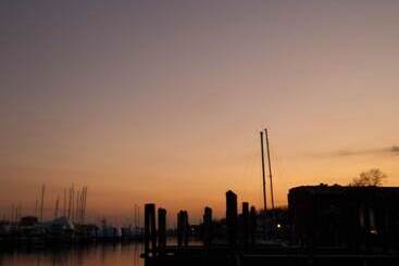 هتل The Whaler's Inn