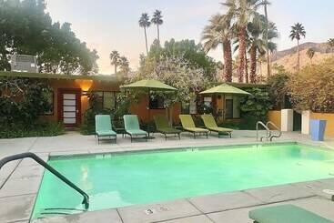 هتل Vista Grande Resort   A Gay Men S Resort