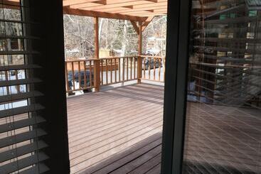 The River's Edge Motel Lodge & Resort