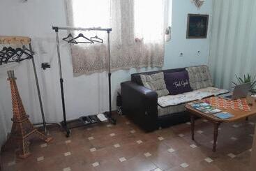 تختخواب و صبحانه Adem S Cozy Terrace Retreat