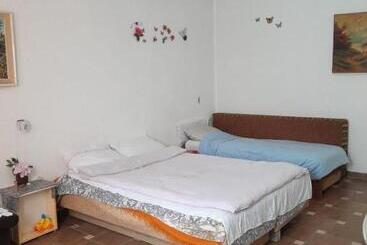 تختخواب و صبحانه Adem S Cozy Terrace Retreat