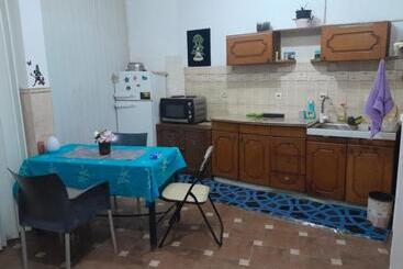 تختخواب و صبحانه Adem S Cozy Terrace Retreat