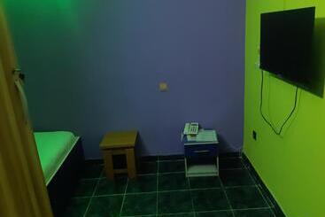 Block 3 Hotel And Suites