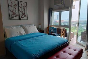 Executive Studio At One Madison Place Iloilo City