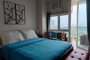 Executive Studio At One Madison Place Iloilo City