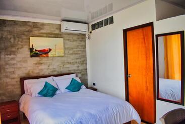 هتل El Sol Inn