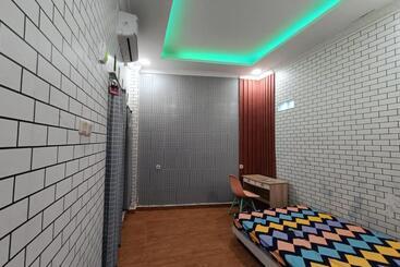 هتل Oyo Life 93158 Kost Asaka