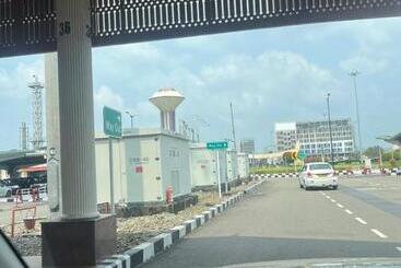 هتل Presidency Airport