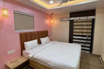 هتل The Odyssey Inn Puri