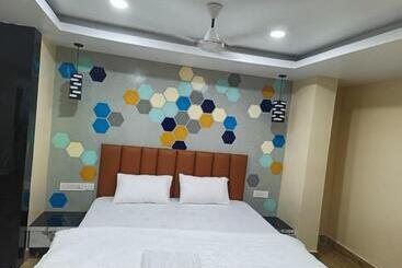 هتل The Odyssey Inn Puri