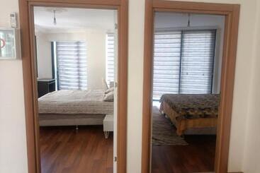 Old Town Grand Apart