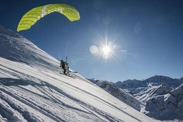 Résidence Les Cîmes  Centre Val D Isère
