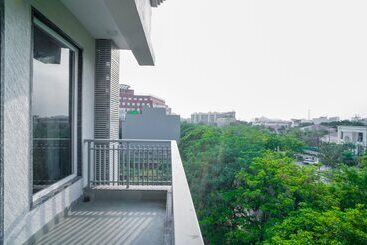 Saltstayz Hotel Huda City Centre