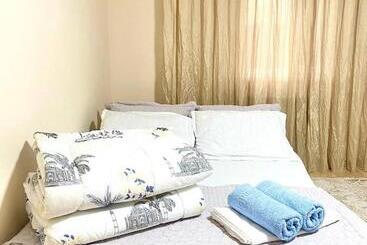 شقة فندقية Town House, Metro Raiymbek