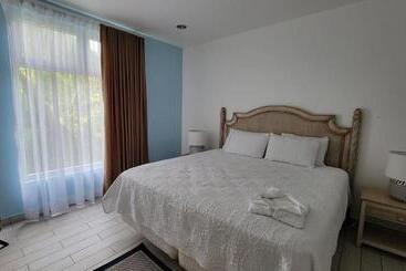 Bello Apartamento En Tela, Frente Al Mar