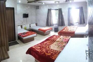 هتل Highlight Ujjain